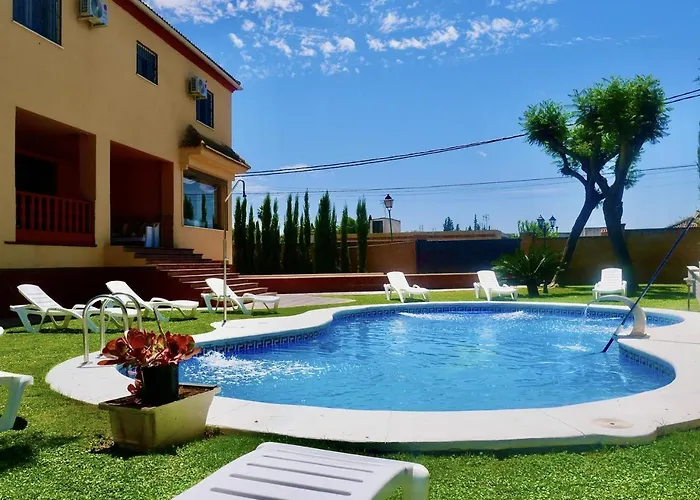 Private Pool! Your Oasis In Sevilla! Bbq!