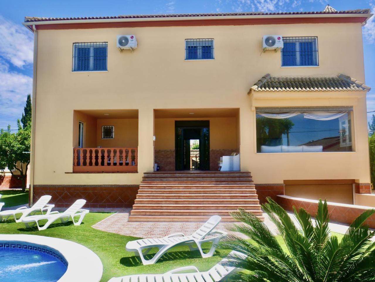 Private Pool! Your Oasis In Sevilla! Bbq! *