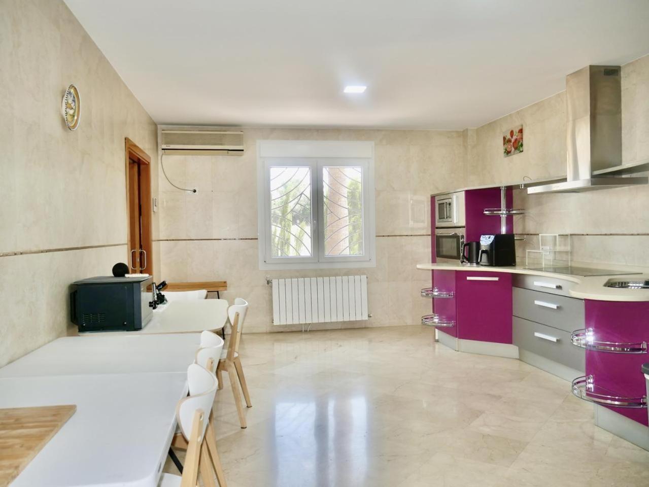 Villa Private Pool! Your Oasis In Sevilla! Bbq! *