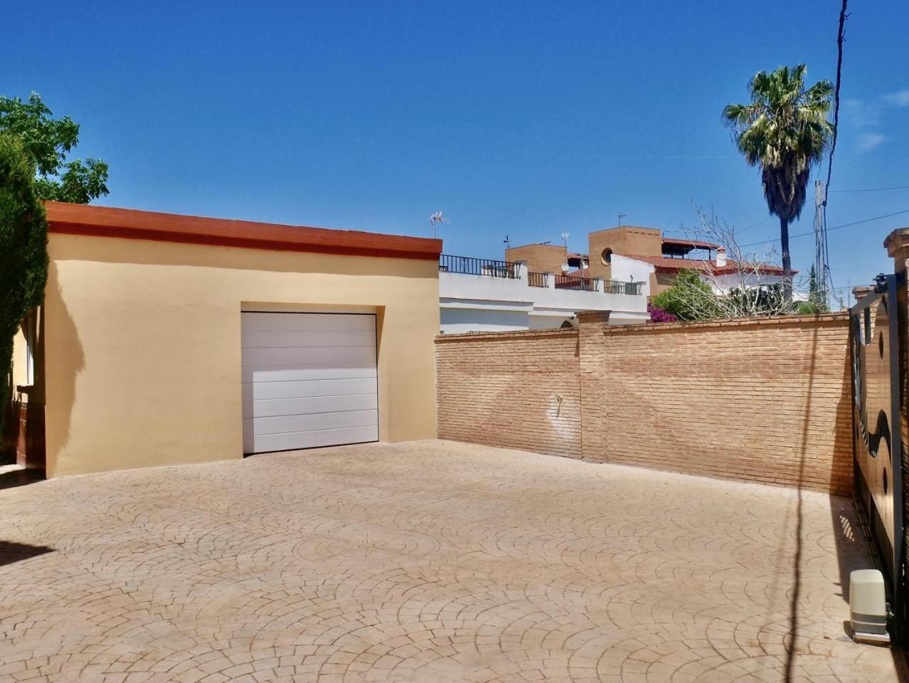 Private Pool! Your Oasis In Sevilla! Bbq! Villa *