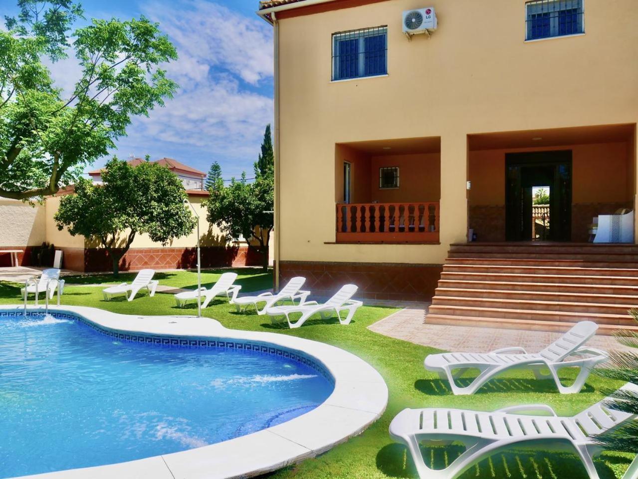 Private Pool! Your Oasis In Sevilla! Bbq! Villa Séville