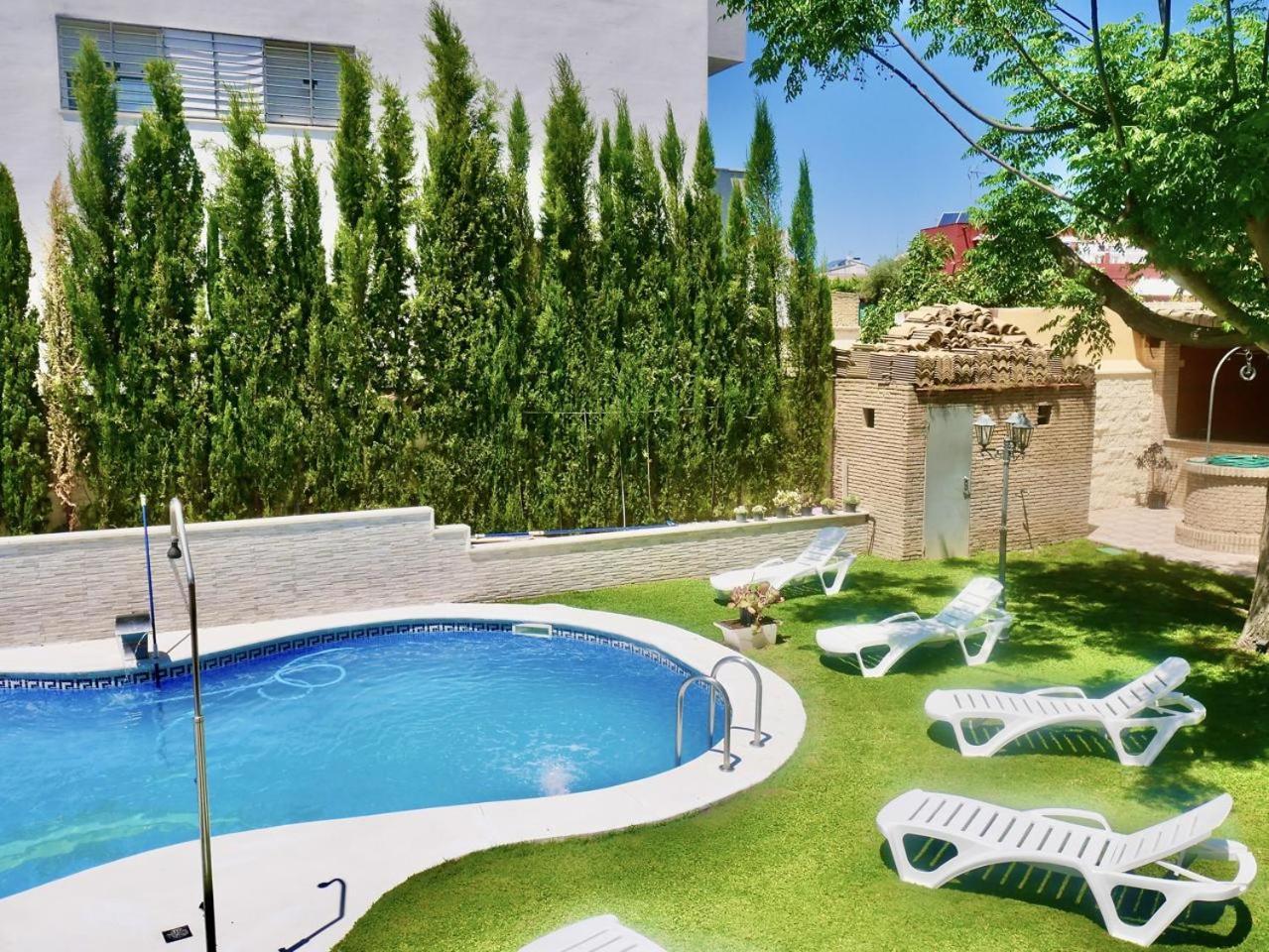 Private Pool! Your Oasis In Sevilla! Bbq! Villa