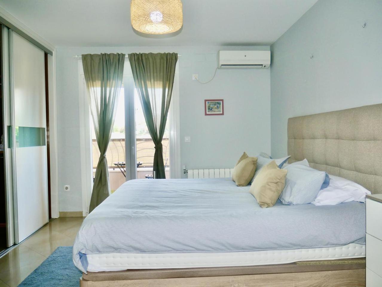 Villa Private Pool! Your Oasis In Sevilla! Bbq! *