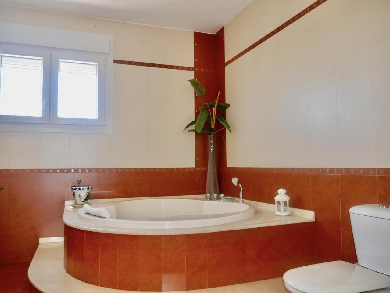 Private Pool! Your Oasis In Sevilla! Bbq! Séville